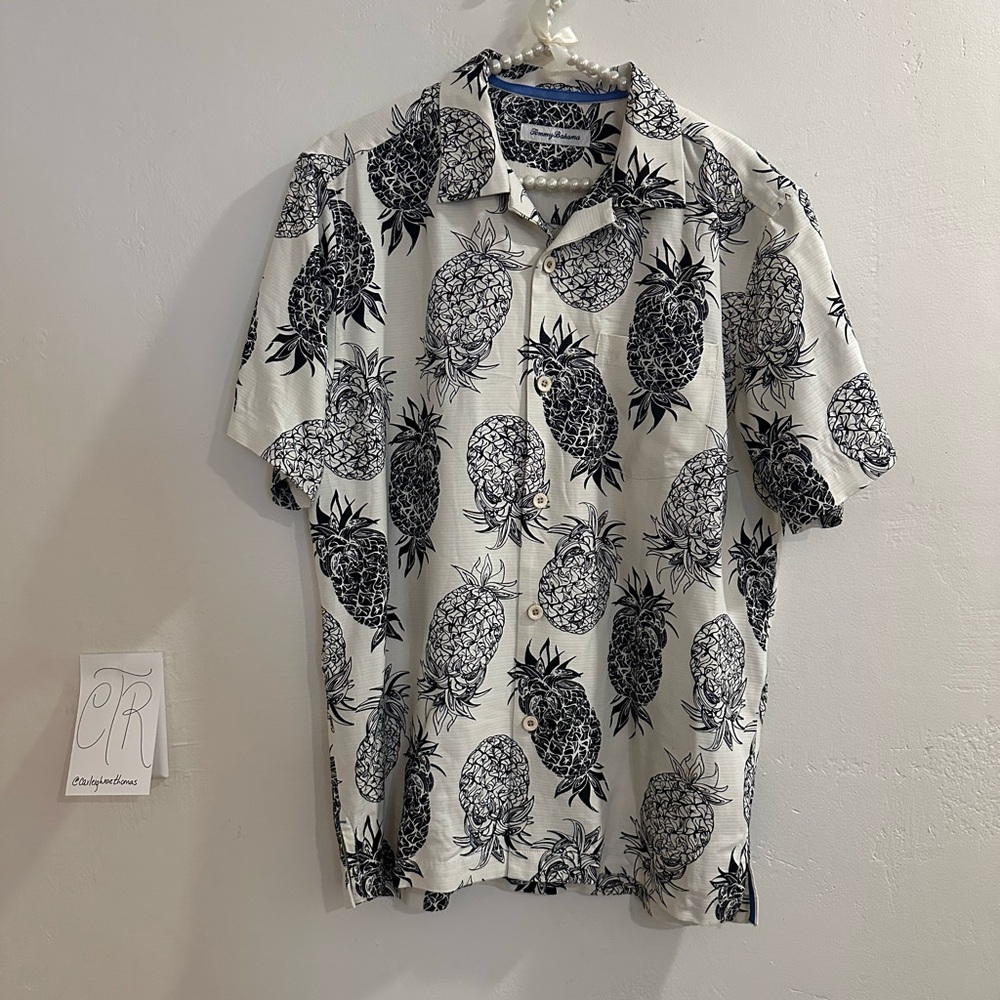 Tommy Bahama Black and White Casual Button Down Shirt